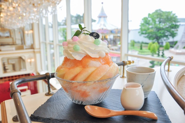 山梨県産桃のかき氷
